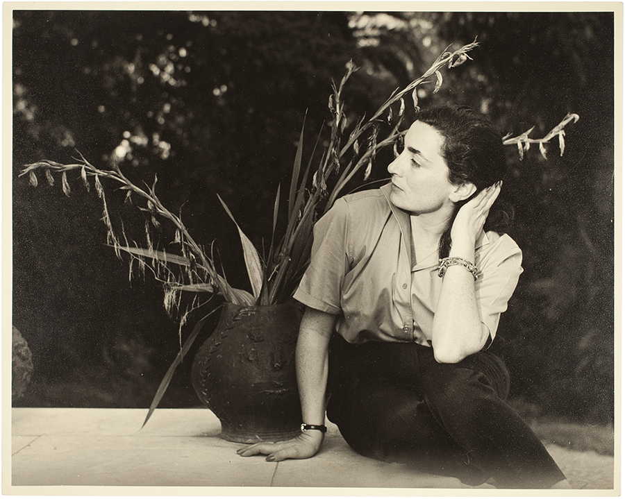 Pablo Picasso (atribuida). Jacqueline Roque en La Californie. Cannes, 20 de enero de 1958. Fotografía a las sales de plata. Fondo Jaume Sabartés. Adquisición, 2008. Museu Picasso, Barcelona © Sucesión Pablo Picasso, VEGAP, Madrid 2016 