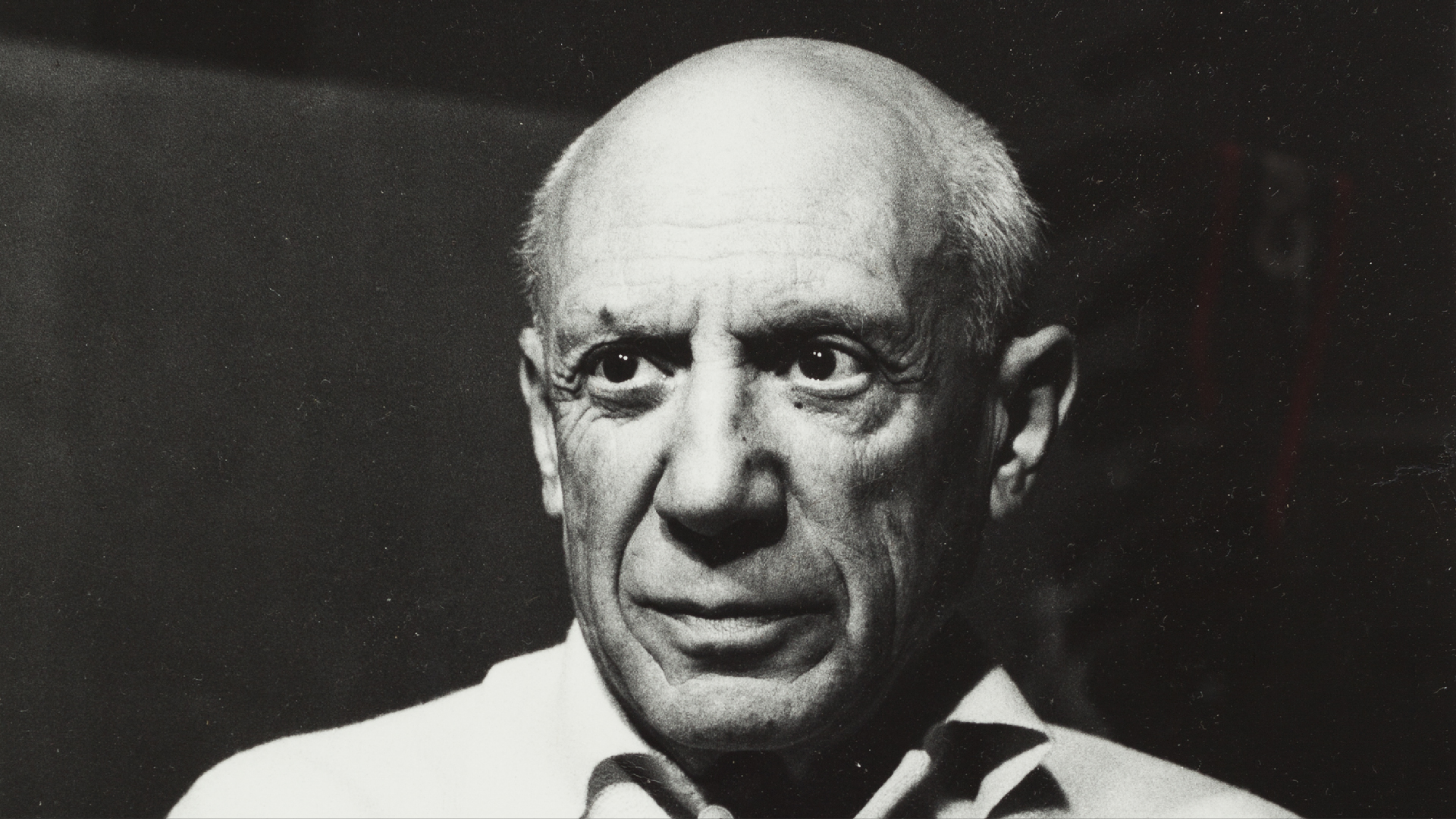 Lucien Clergue. Pablo Picasso a La Californie Canes, 15 de desembre del 1956 o 1957. Museu Picasso, Barcelona. Fons Lucien Clergue, compra 2016 © Atelier Lucien Clergue © Successió Pablo Picasso, VEGAP, Madrid, 2023