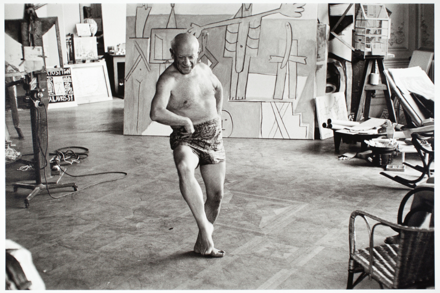 David Douglas Duncan Picasso a La Californie Canes, 1957  Museu Picasso, Barcelona. Donació David Douglas Duncan 2013 David Douglas Duncan’s Archive © Succesió Pablo Picasso, VEGAP, Madrid 2024