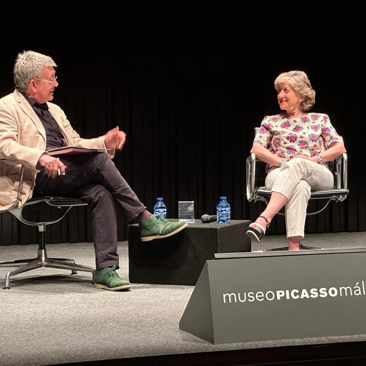 Guillermo Busutil conservando con Claustre Rafart