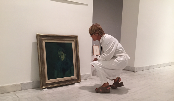 Dona amb xal blau_Malén