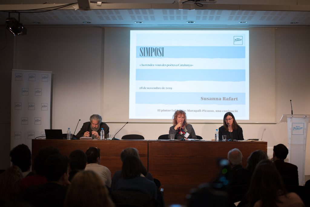 Àlex Broch, Jèssica Jaques i Susanna Rafart, en un moment de la intervenció de Rafart sobre Picasso i Maragall